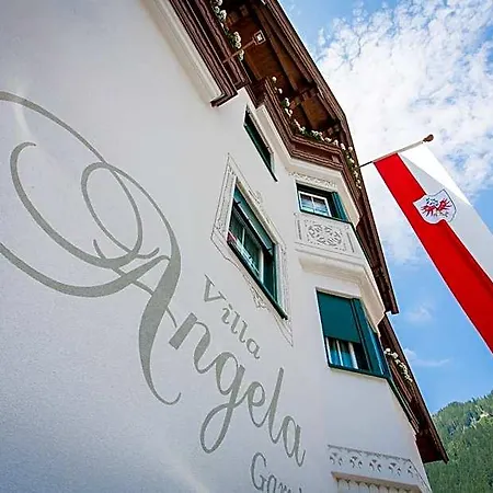 Hotel Angela 4*