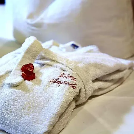 Angela Hotel