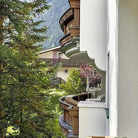 Hotel Angela 4*