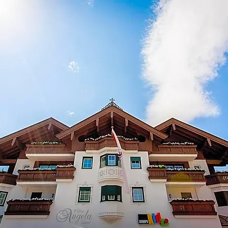 Angela Hotel 4*