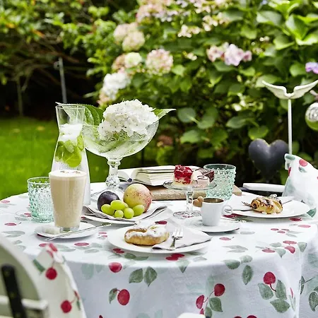 Angela مايرهوفن