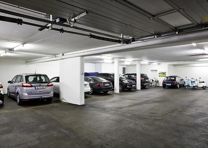 Angela מאיירהופן