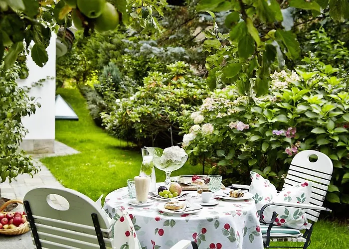 Angela מאיירהופן